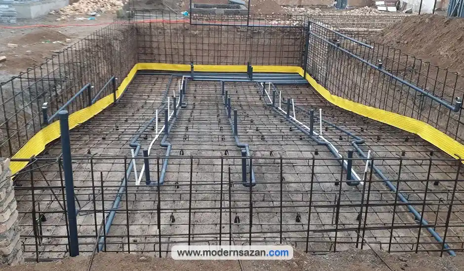 شروع مراحل اولیه آرماتوربندی استخر