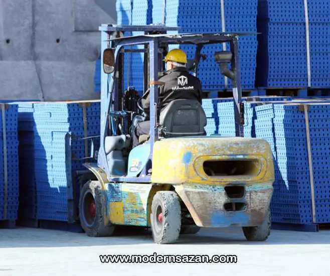 بارگیری قالب بتن فلزی جهت ارسال